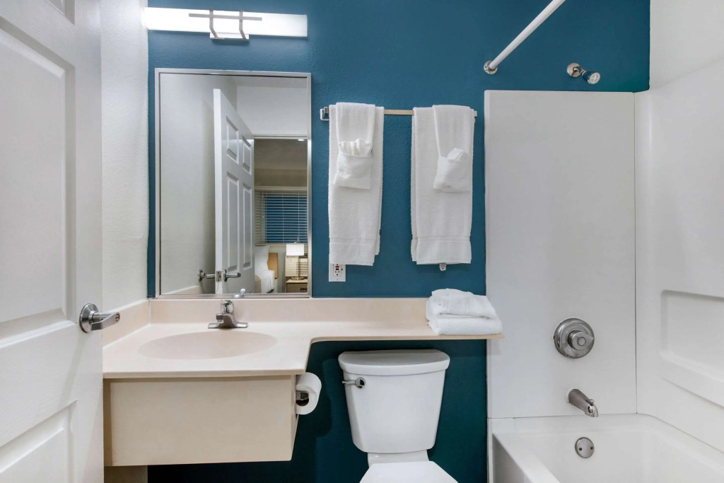 Birch Hill Suites - Lakeland
