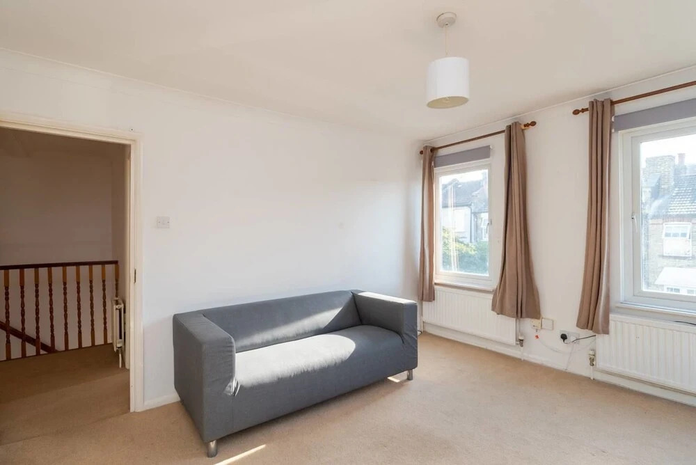 Quiet 2 Bedroom Apartment