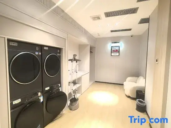 MEHOOD LESTIE Hotel (Zhanjiang Chikan Old Street Scenic Area)