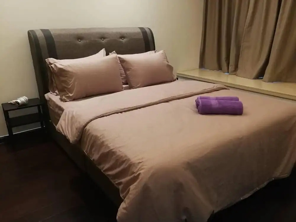 JB City CIQ-R&F Shopping Mall Apartment