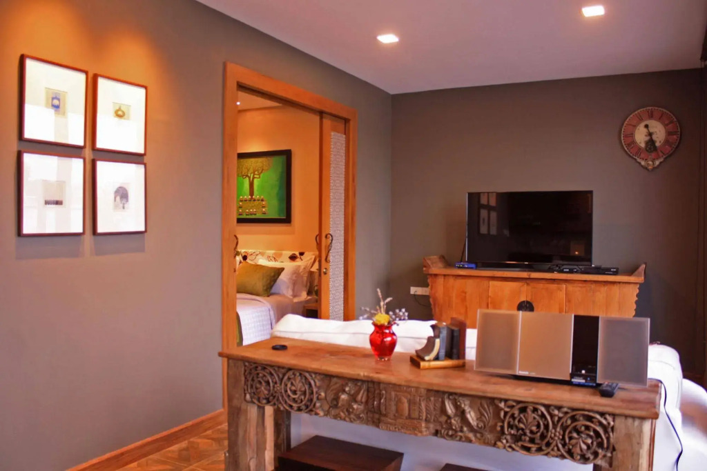 Arun Residence