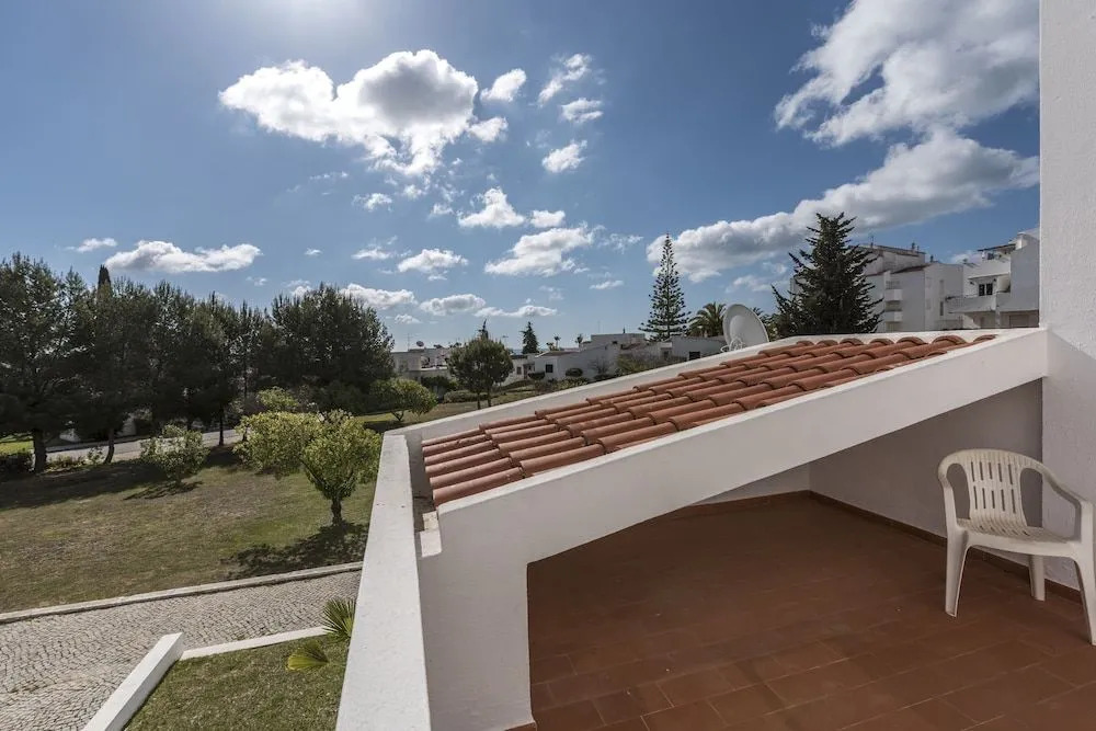 Fish House Flat With Pool