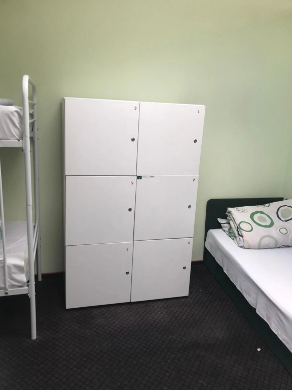 Hotel 18