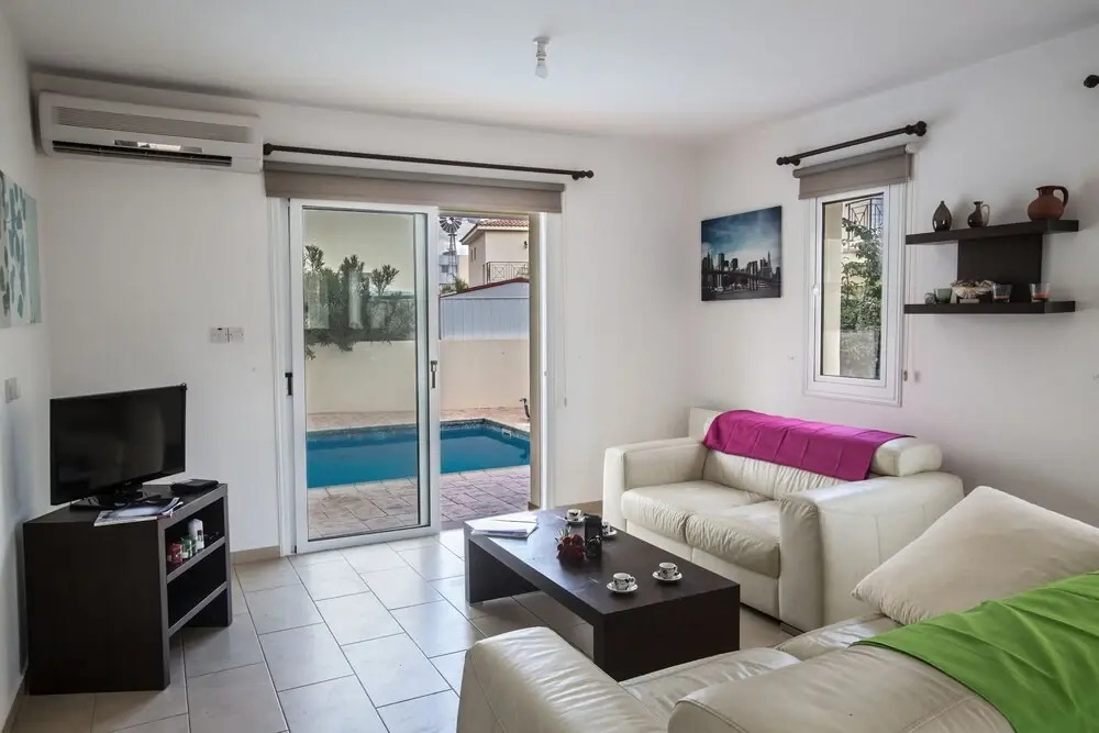 Villa Cl42, Lovely 3bdr Pernera Villa With Pool, 5 Minute Walk to Kalamies Beach