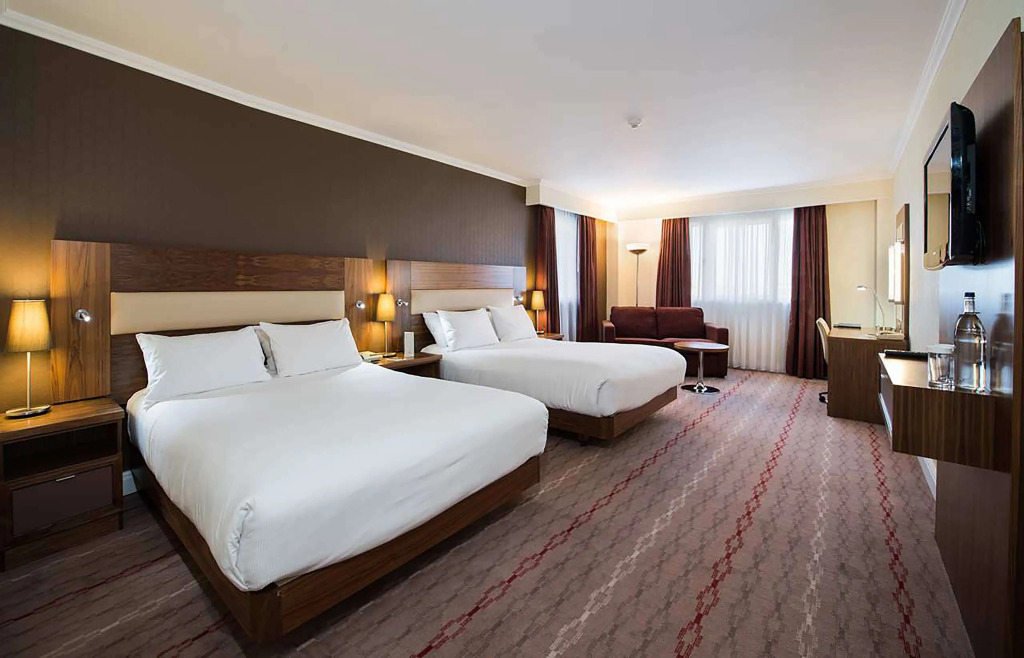 DoubleTree by Hilton Bristol North