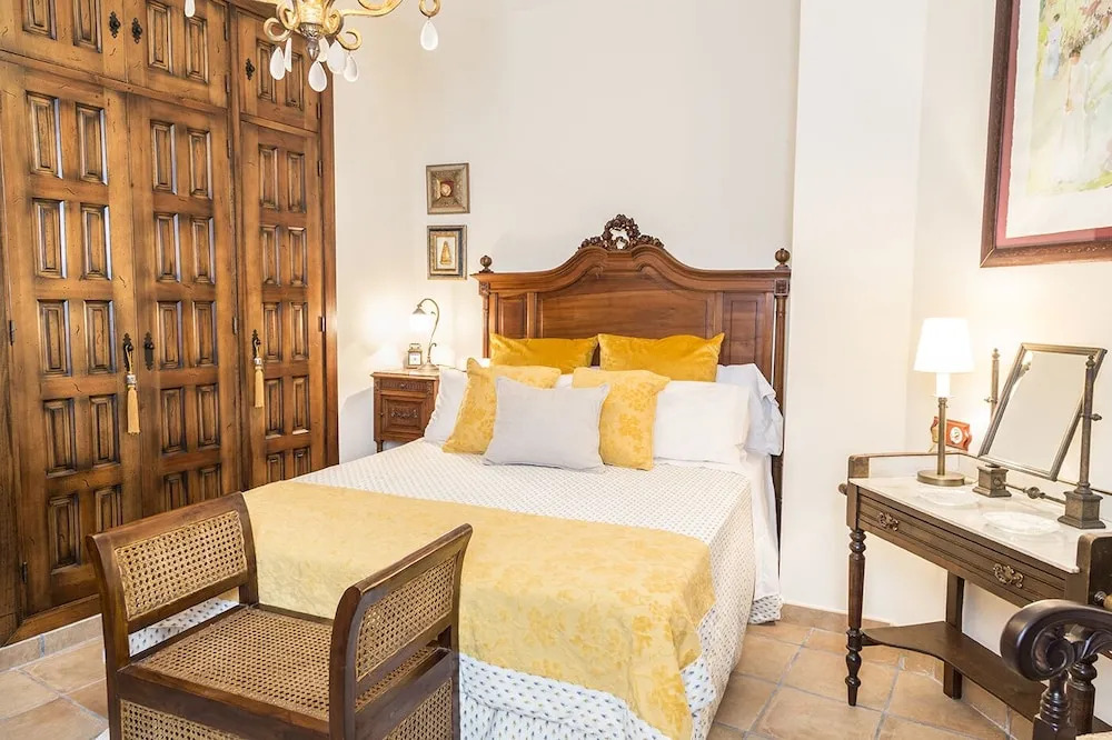 Mafloras Suites El Bosque