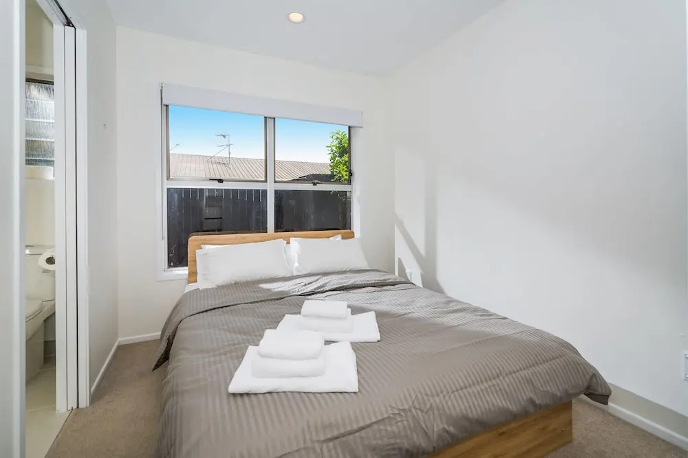 Glenfield Spacious 3 Bedrooms Unit