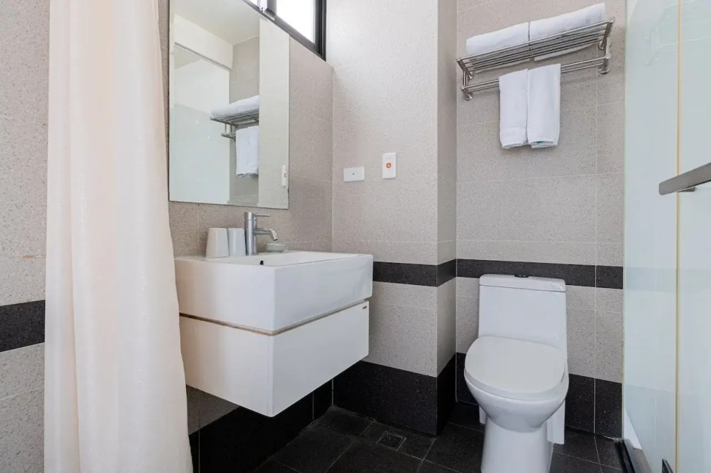 CHECK inn Express Taichung FuXing Hall 2