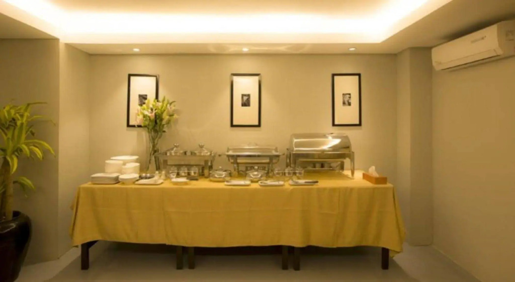 Shwe Pyi San Yar Hotel