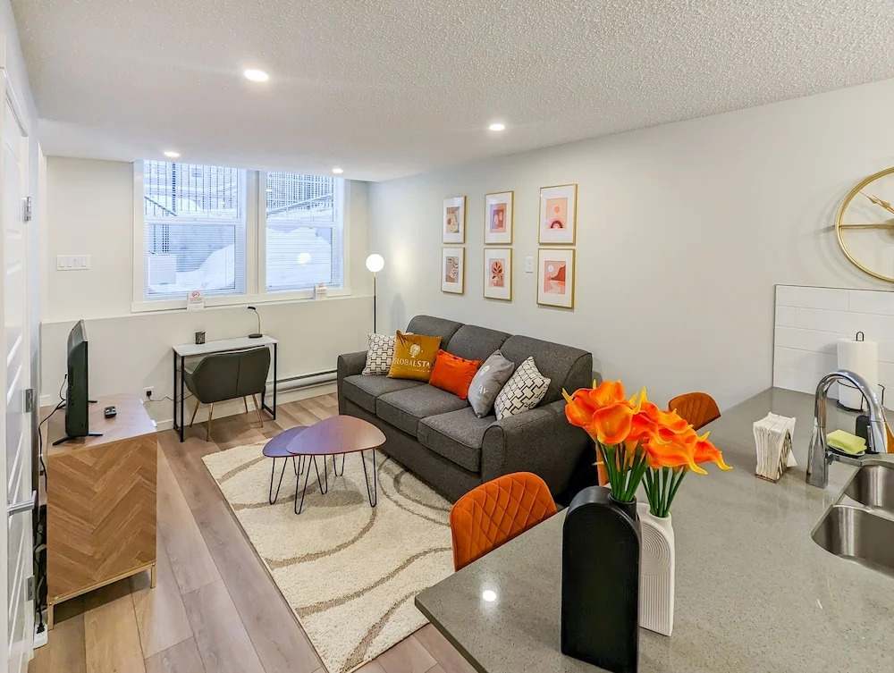 New Apartments in Cranston by GLOBALSTAY