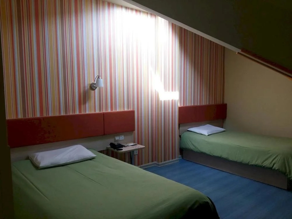 Home Inn (Hefei Wealth Square)