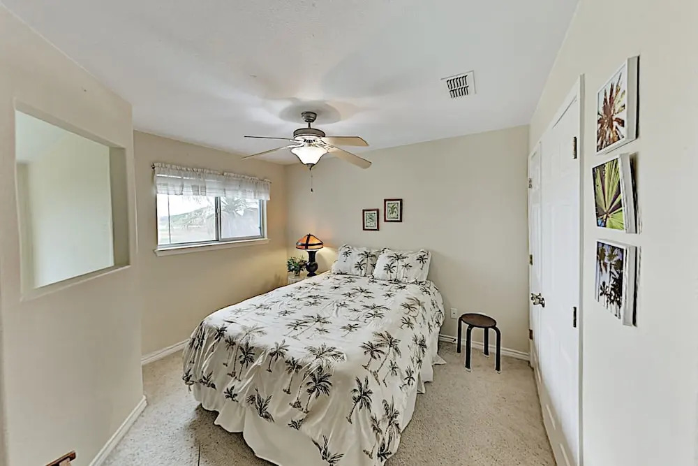 New Listing! Updated Beach Gem W/ Pool & Garage 3 Bedroom Townhouse
