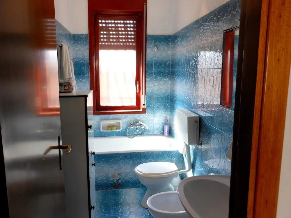 House With 6 Bedrooms in Pachino, With Wonderful sea View, Enclosed Garden and Wifi Near the Beach
