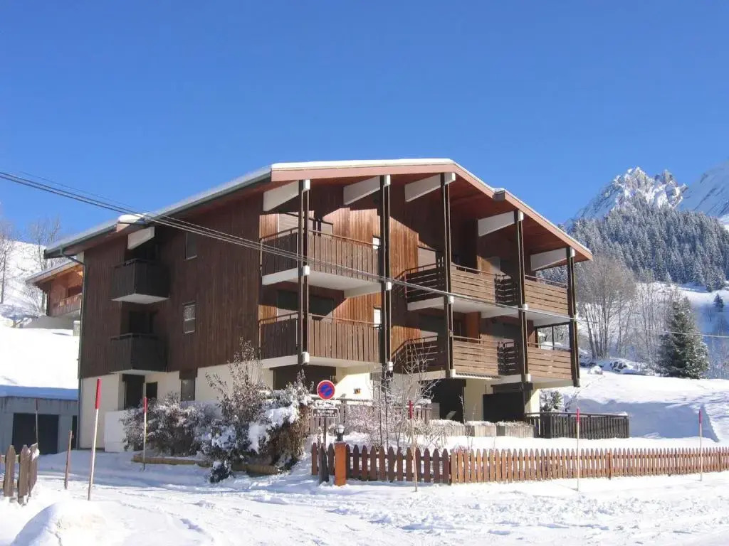 Appartement La Clusaz, 3 pièces, 6 personnes - FR-1-437-1
