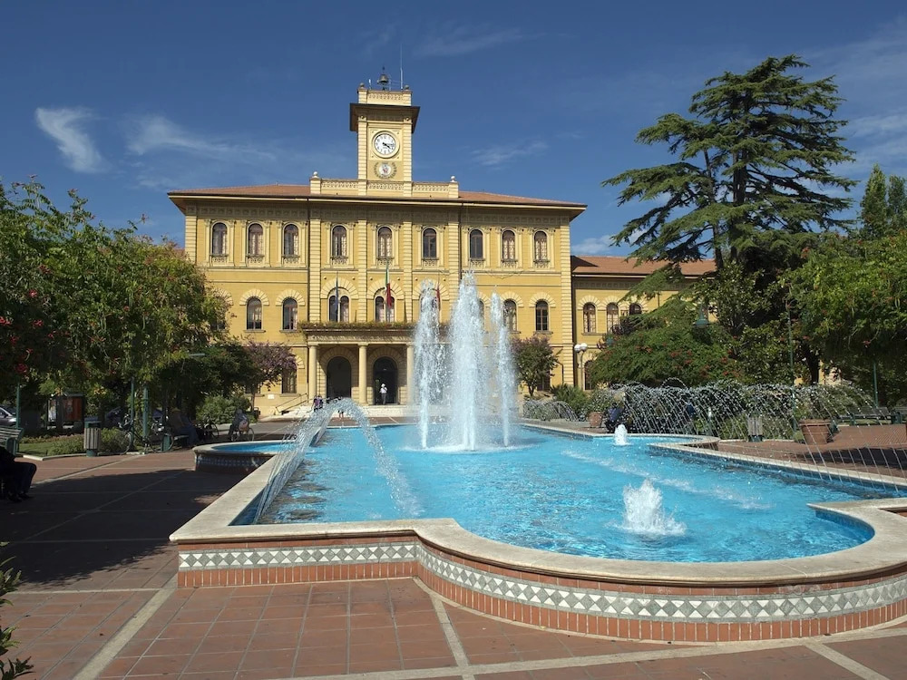 Lavish Apartment in Cattolica With Swimming Pool
