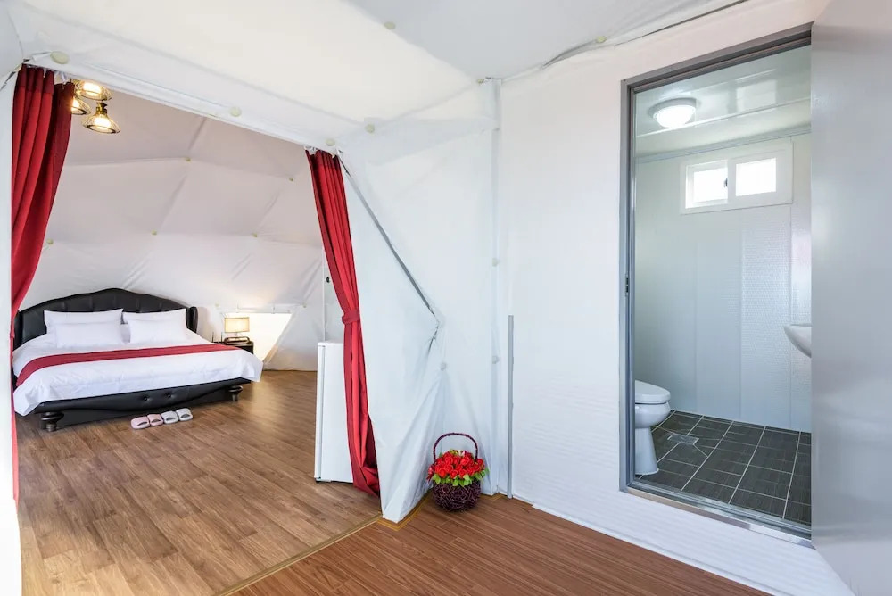 Jeju Starlight Glamping 제주별헤는밤글램핑펜션