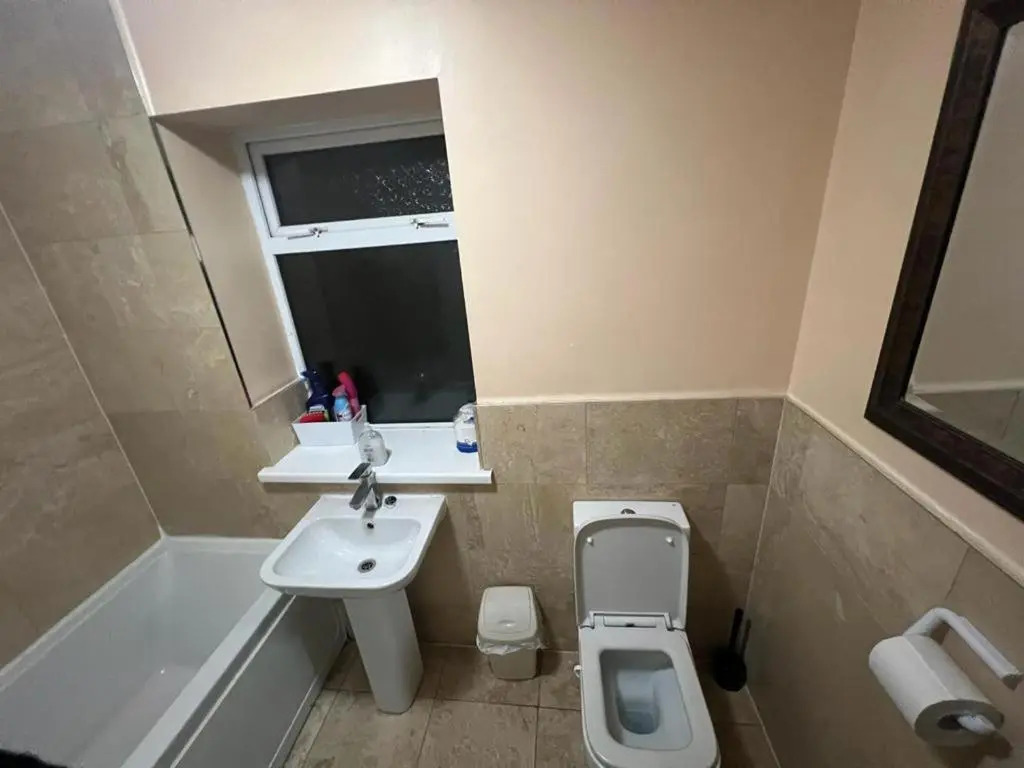 Remarkable 3-bed House in Westcliff-on-sea