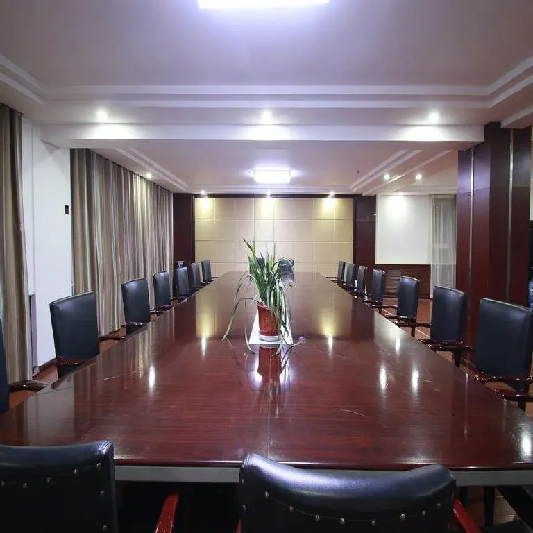 Starway Hotel Zhangye Runquan Lake