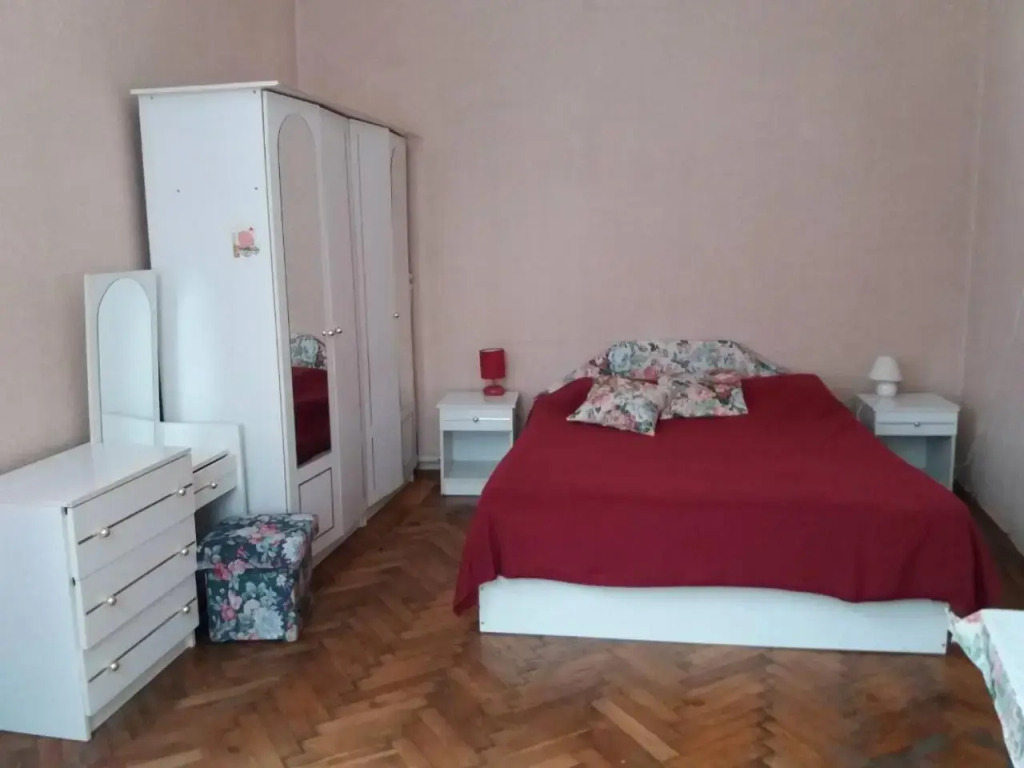 Kvartira na B Khmelnytskoho