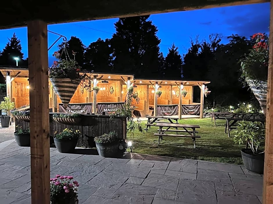 The Hinds Head Hotel