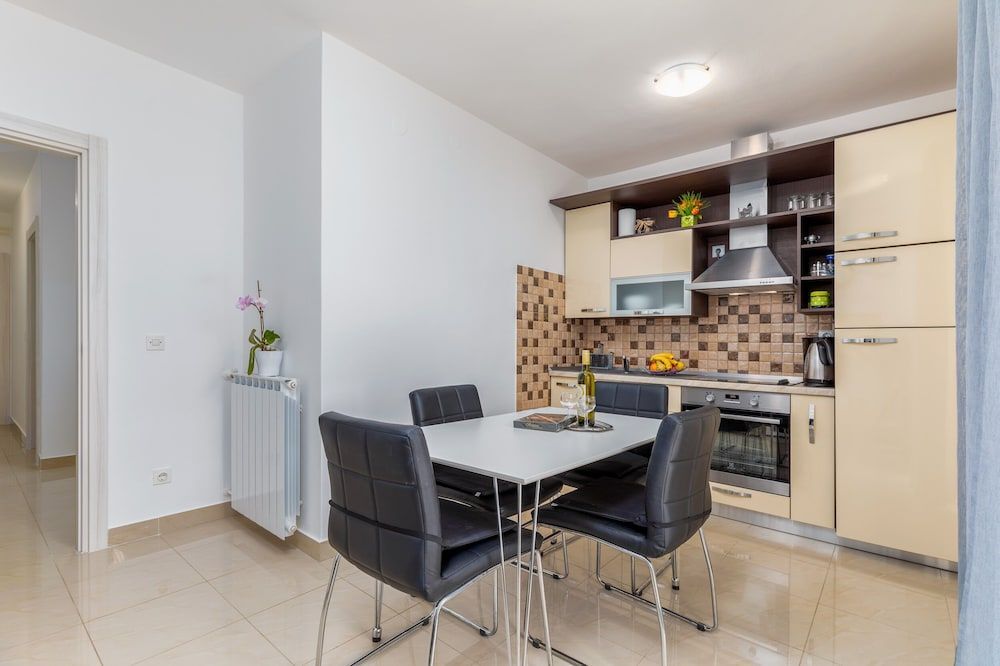 Dany Apartments