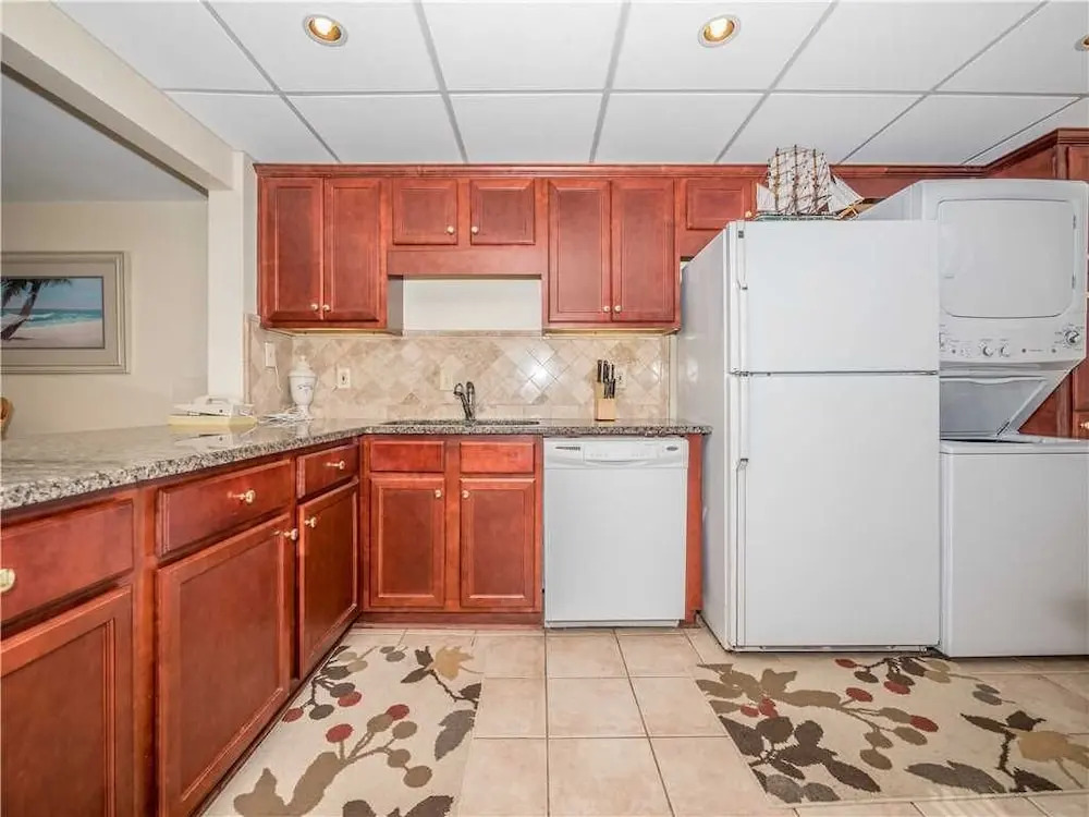 Island Club 1403 - Two Bedroom Condo