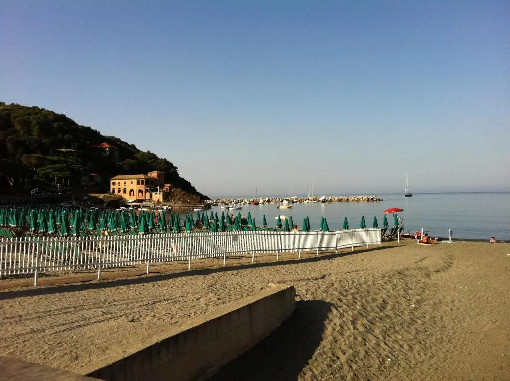 LevantoTwo bedrooms Flat with terrace
