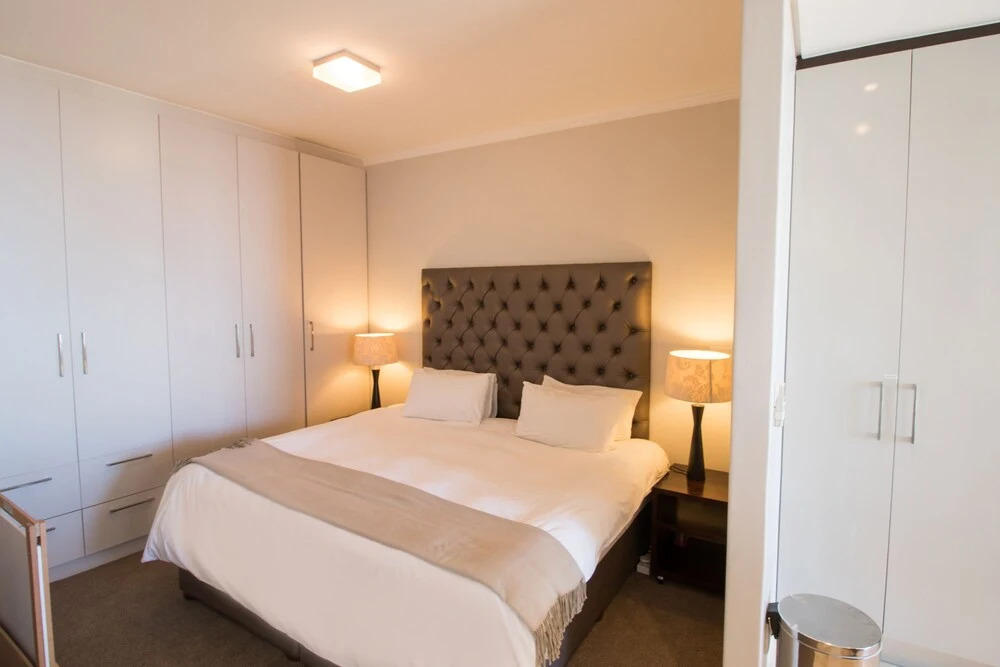 Camps Bay Studio Apartment - Luxurious With Stunning sea View