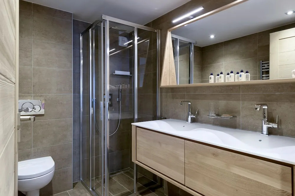 Le C Residence Apartment T3 Cabin A04