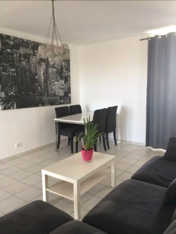 Beau T3 - Climatisé - Grande Terrasse - Marseille