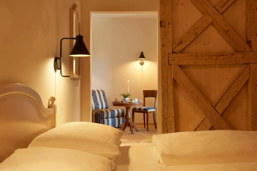 Historic Hotel Bircher B&B Apartments near Sterzing