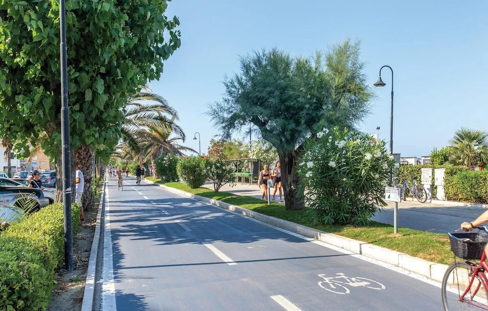 Nice Apartment in Alba Adriatica With Outdoor Swimming Pool, Wifi and 1 Bedrooms