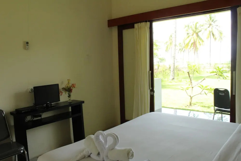 Gondang Beach Hotel