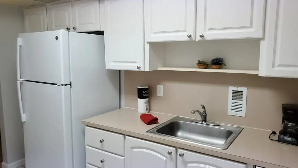 3801 Hollywood - 2Z - 1 Br Apts
