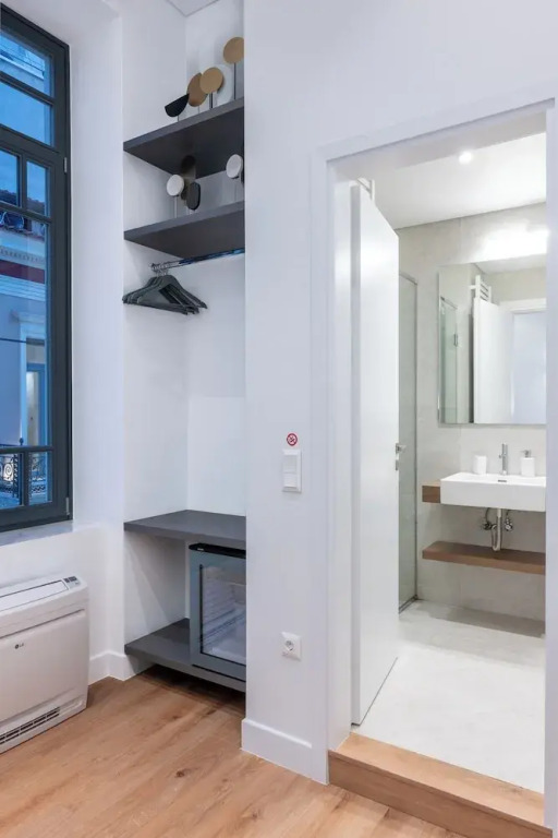 LOFUS Art-Suites