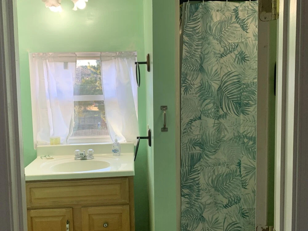 Mermaids & Mutts 3 Bedroom Bungalow by RedAwning