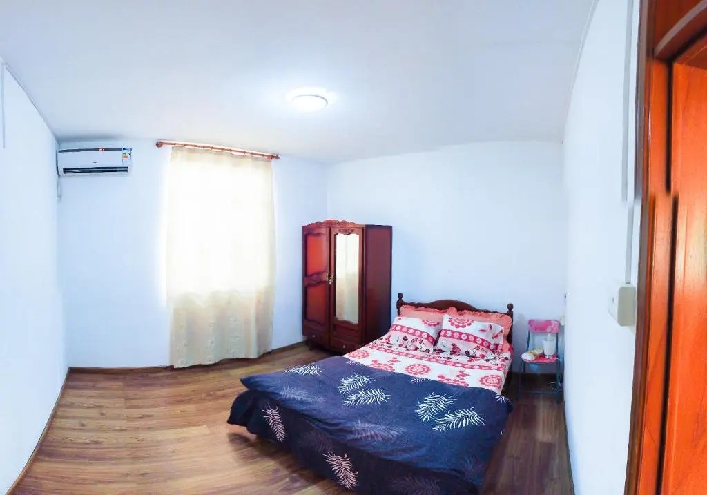 La Caverna House