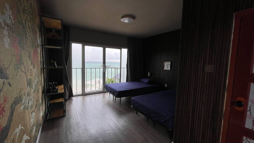 WHITE SAND ARK RESORT