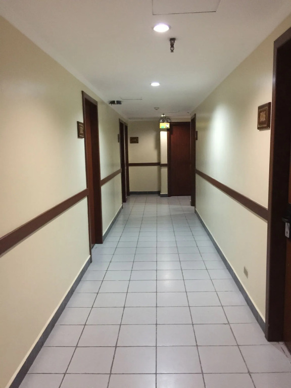 Golden Valley Hotel