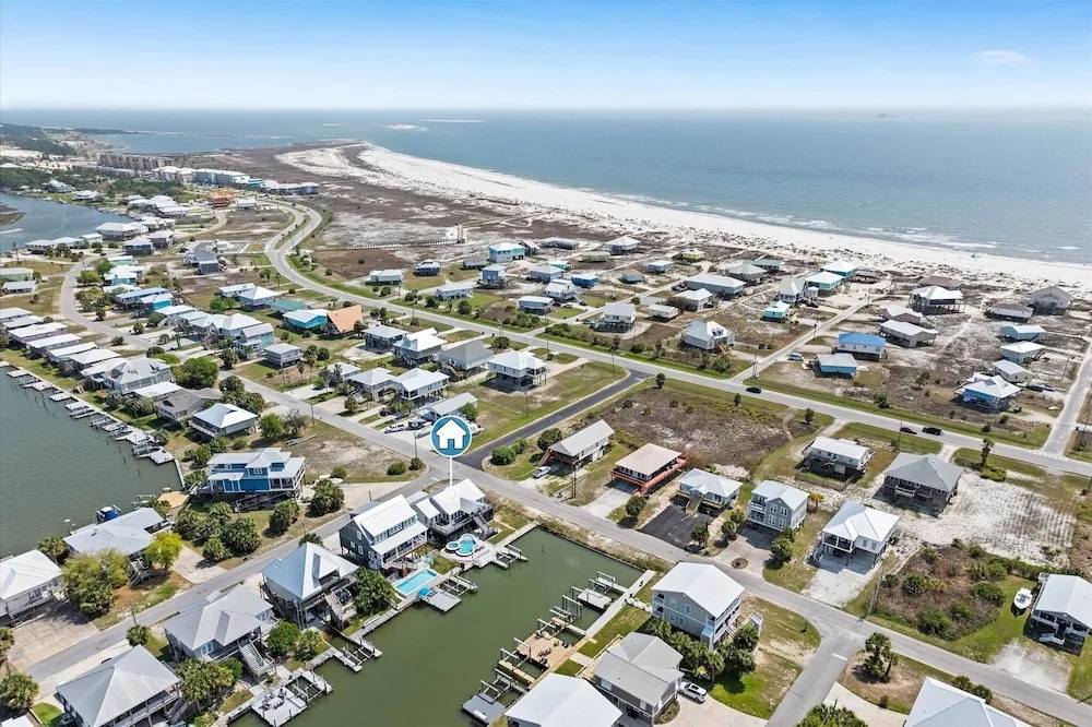 Pier Pressure - 301 Port Royal St 3 Bedroom Home
