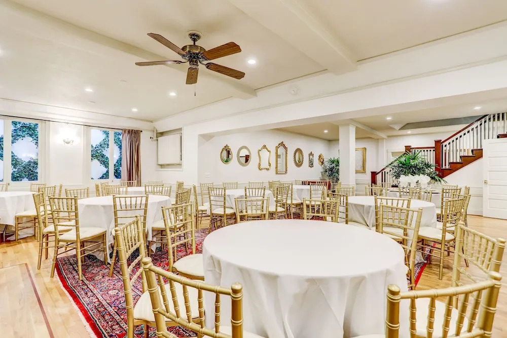 Portland's White House - Bed & Breakfast