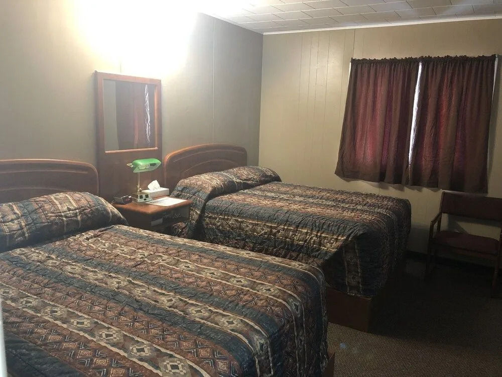 Robins nest motel and cafe