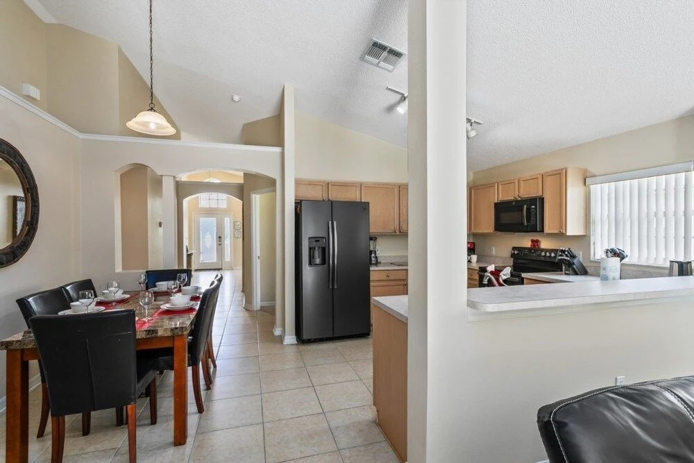 4BR Pool Home Rolling Hills by SHV-7979