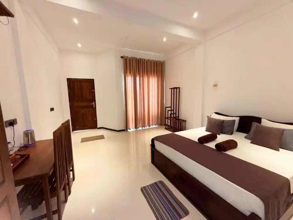 Asai surf inn Arugambay
