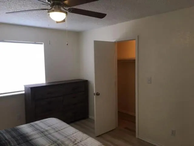 Cozy Upstairs 1 Bedroom Apartment close to Fort Sill