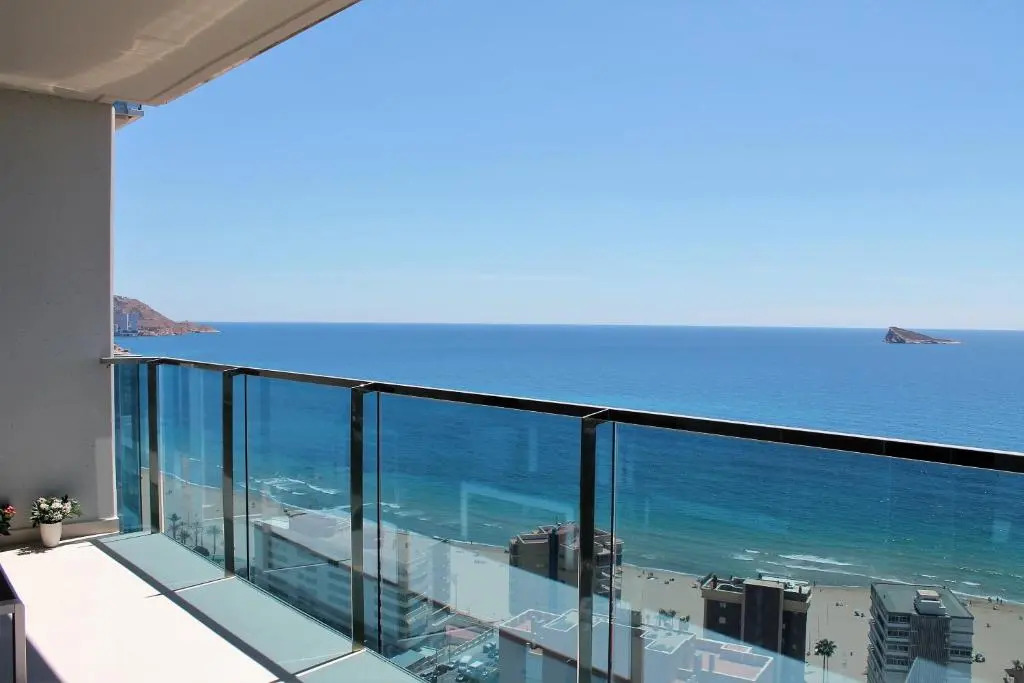 SUNSET DRIVE 128 Luxury Beach Retreat by CAR