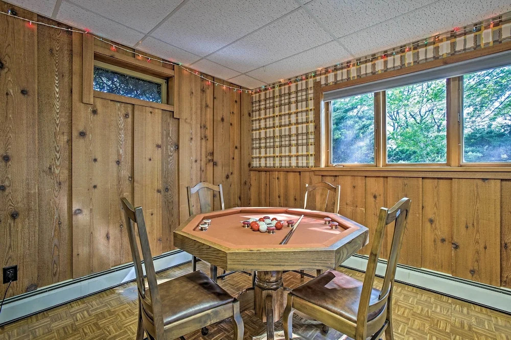 3 Mi to Silver Lake: Traverse City Home w/ Deck