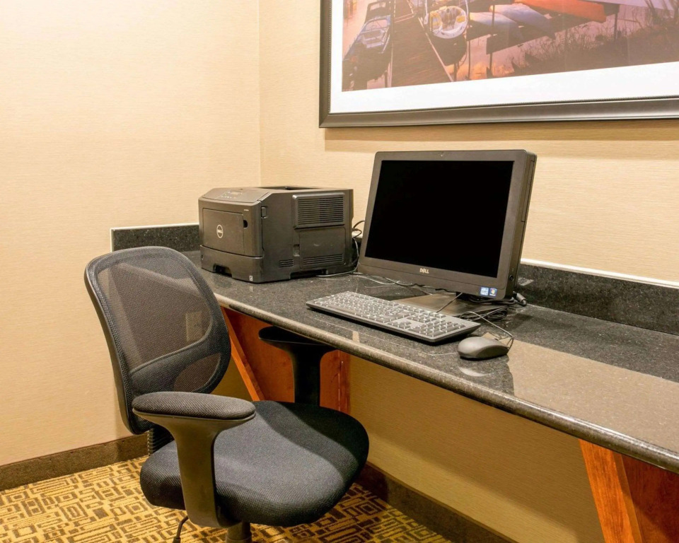 Comfort Suites Benton Harbor - St Joseph