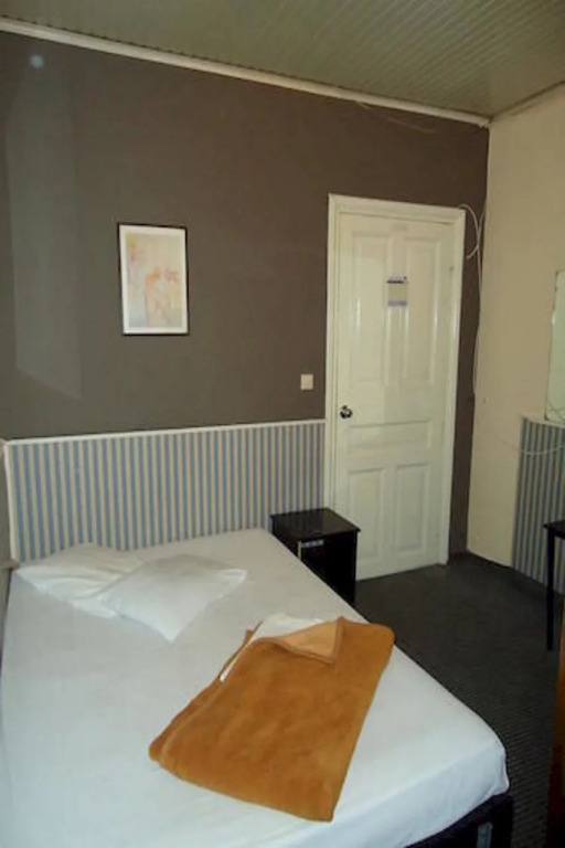 Zorbas Hotel - Hostel