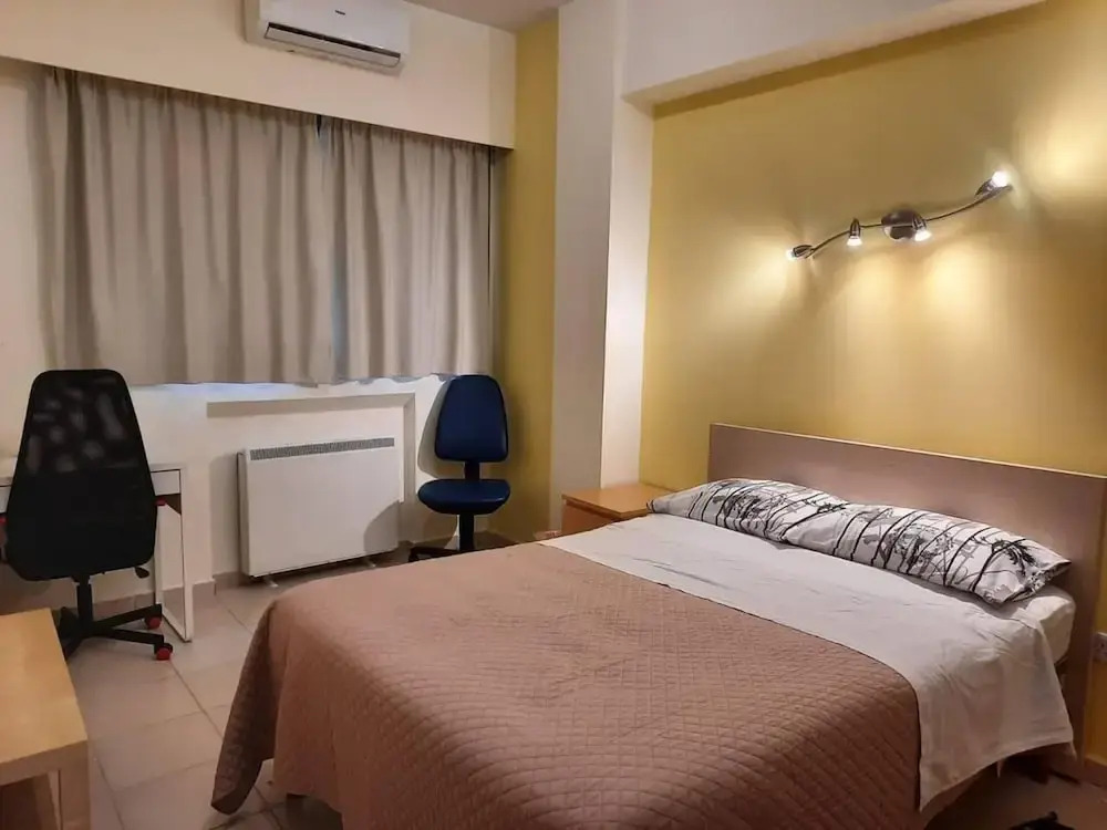 Apartment Sleeps 6 With Ensuite